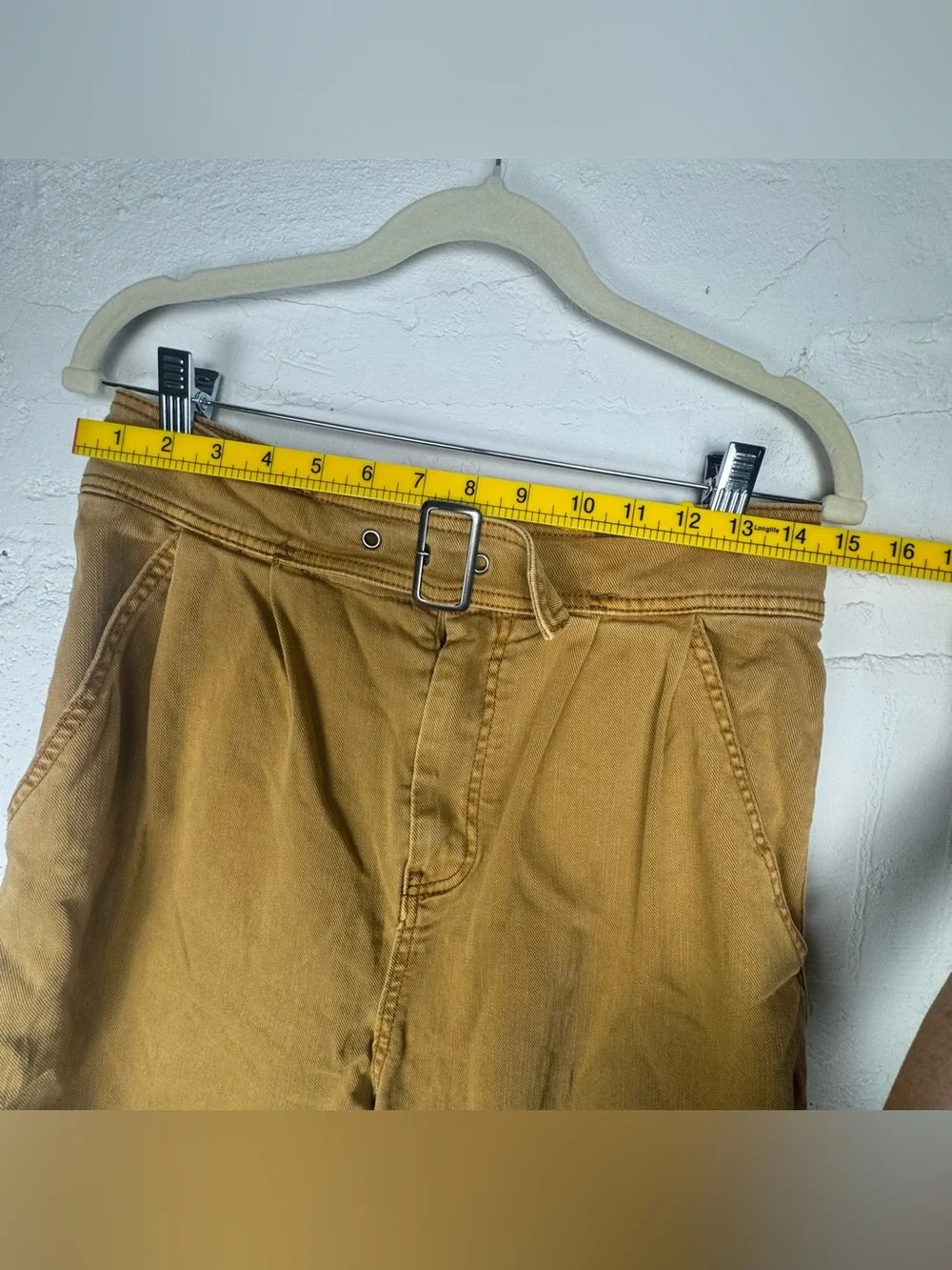 Free People High-Waist Belted Khaki Tan chunky Belt Cut off Shorts darts Size 6